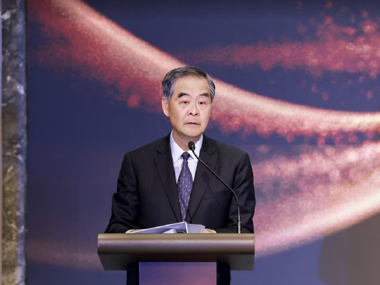 全国政协副主席梁振英：建议尽快将金融发展局升格为类似贸易发展局的法定机构 推动国际资本市场在香港发展